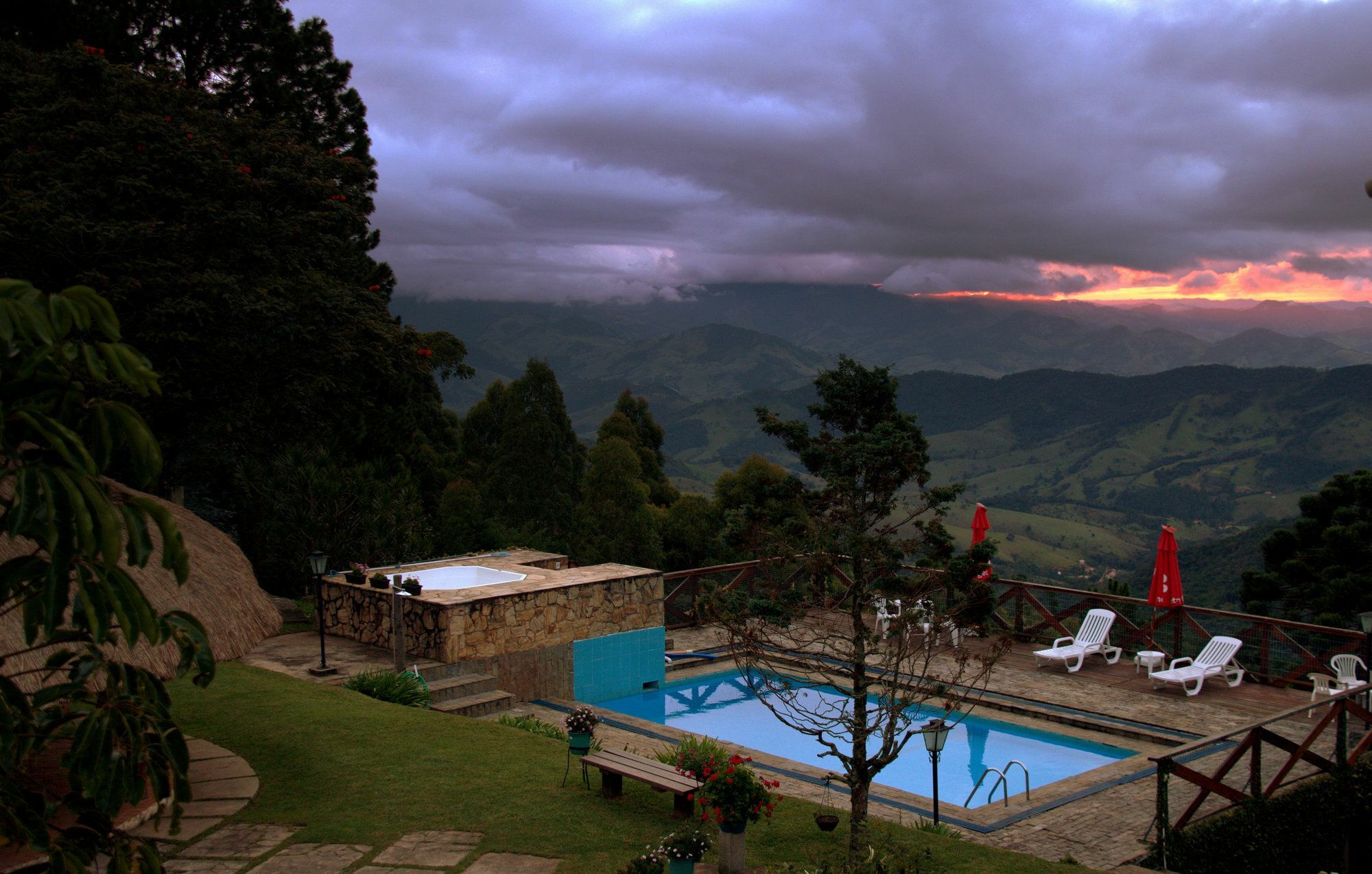 Pousada Marco Polo Campos do Jordao Bagian luar foto